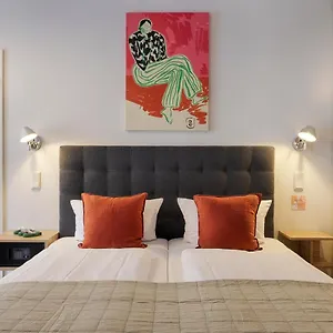 Zur Stadt Mainz In Wuerzburger Innenstadt Otel